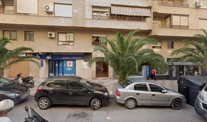 Escuela de yoga y técnicas holísticas Soham Jaén